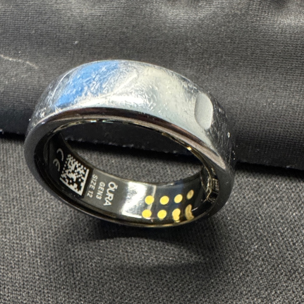 Oura gen 3 size 12 Ring